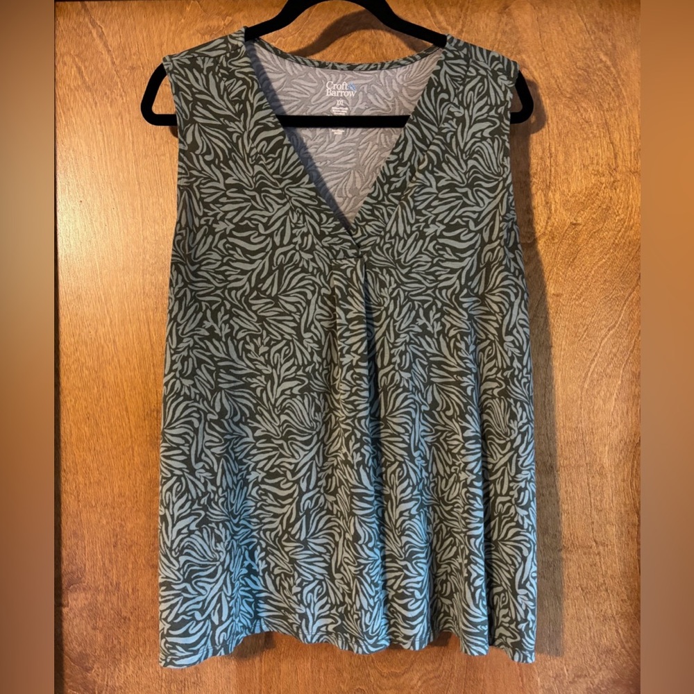 Croft & Barrow Woman’s Tank Top size XXL